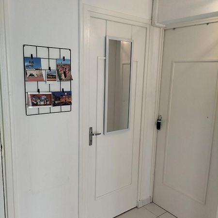Joli Appartement Proche Metro Lyon Exterior foto
